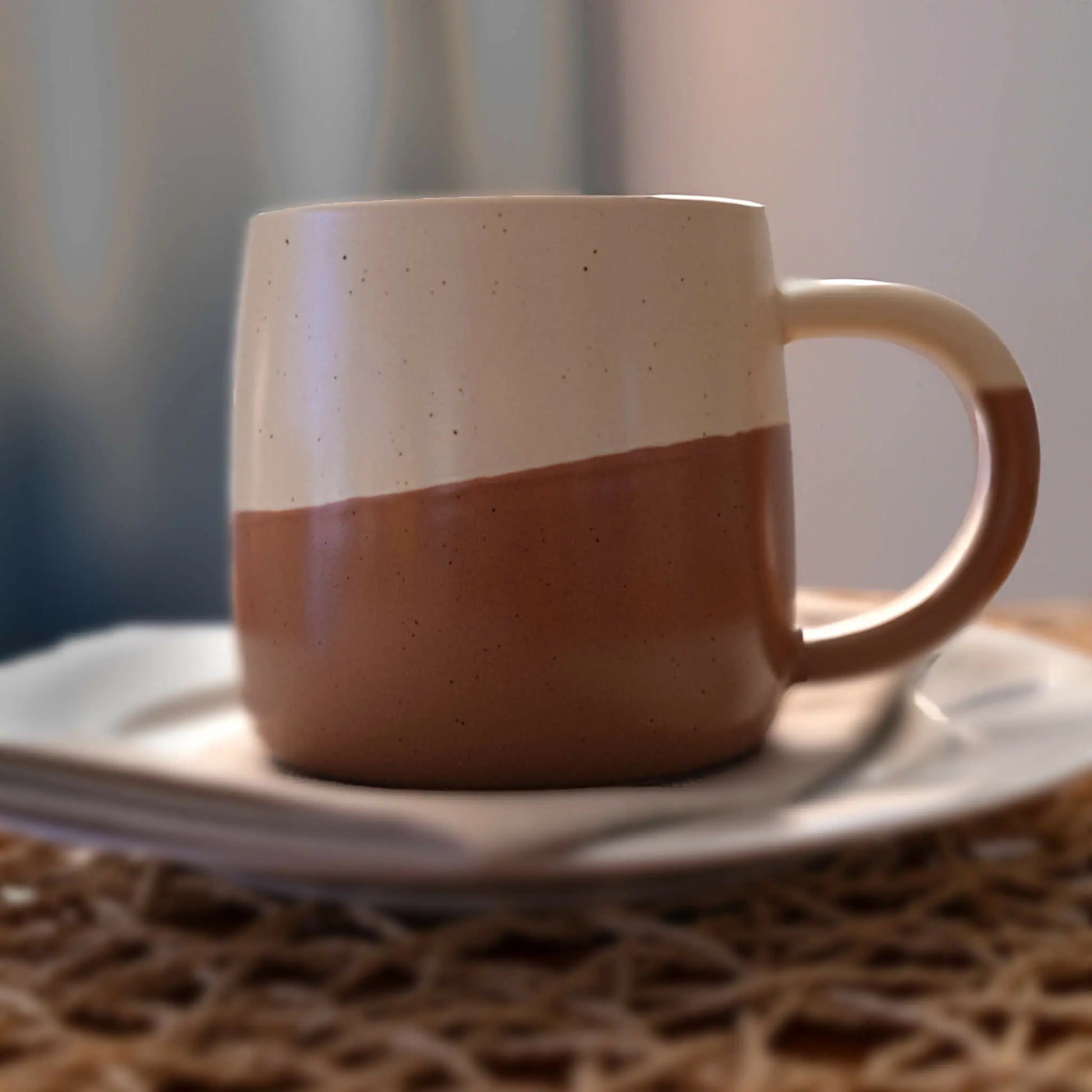 emina Tasse braun